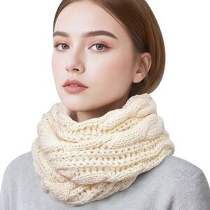 Handcrafted Cable Knit Circle Loop Infinity Scarf Head/Neck Wrap in Off-White